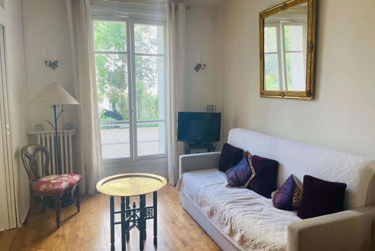 Appartamento Beautiful 1 Bedroom Next To Roland *